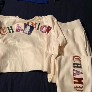 Champion sweatshirt and sweatpants size medium NWT